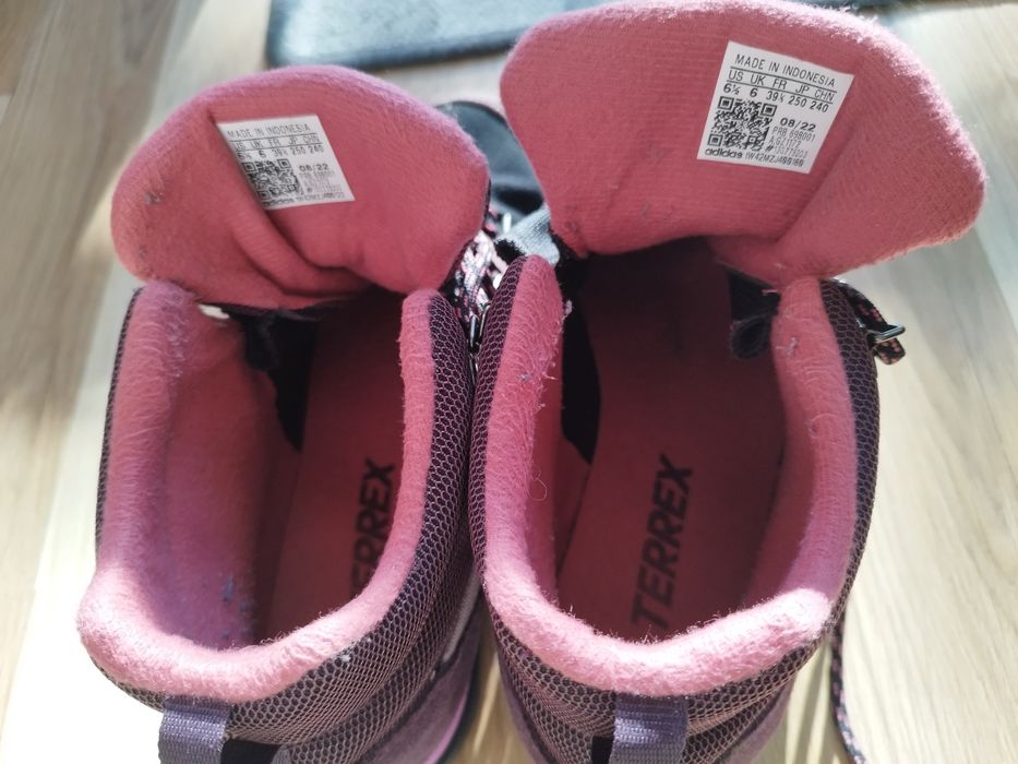 Дамски зимни Адидас 39