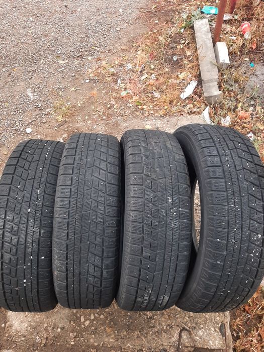 Продам шины 225/65/17 якохама