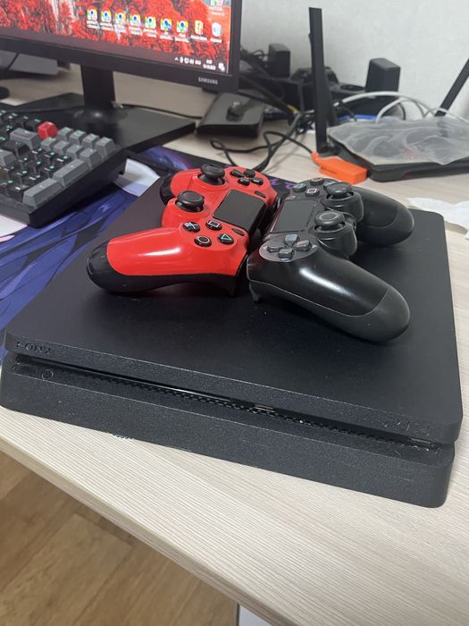 Продам PS4 Slim 1tb