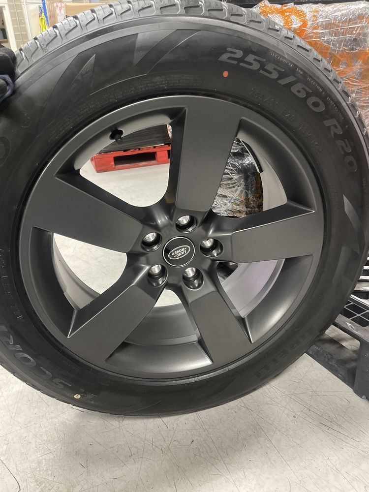 Jante Range Rover Land Rover Defender R20 Originale  Pirelli Dot 2023