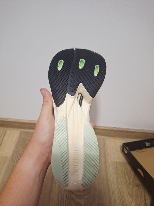 Adidas Adizero Prime X - Adidasi de alergat cu placa de carbon