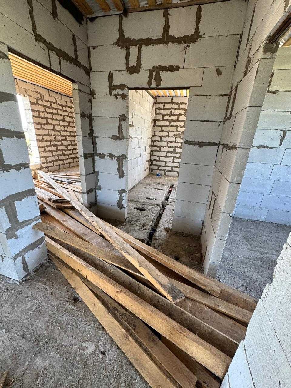 Продам 4-х ком дом, 29 мкр. 37 мил!