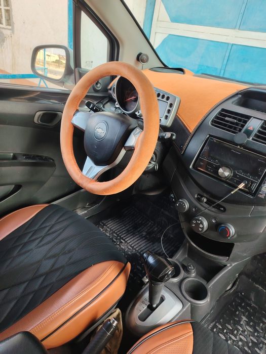 sotiladi spark yili 2010 oq aftamat metani bor