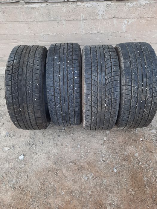 Продам зимние  шины