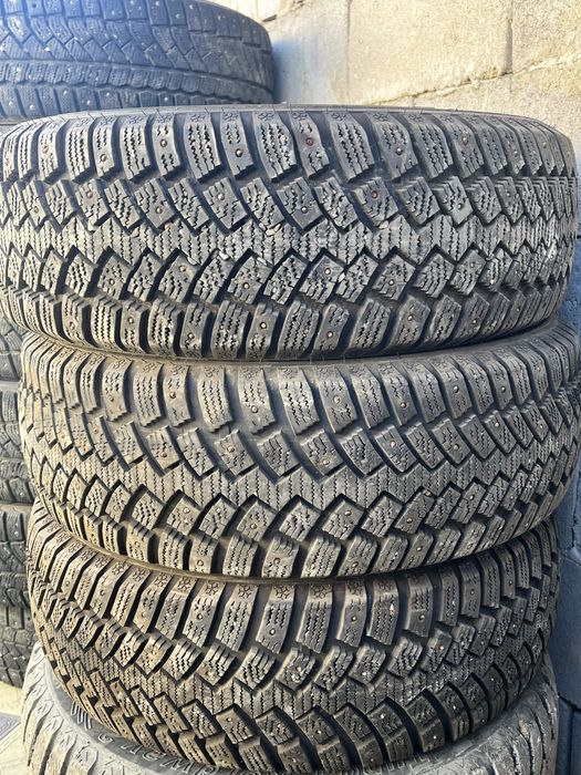 3 зимних шипованный балона 205/60/15