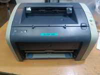 Принтер HP 1010, в хорошем рабочем состоянии