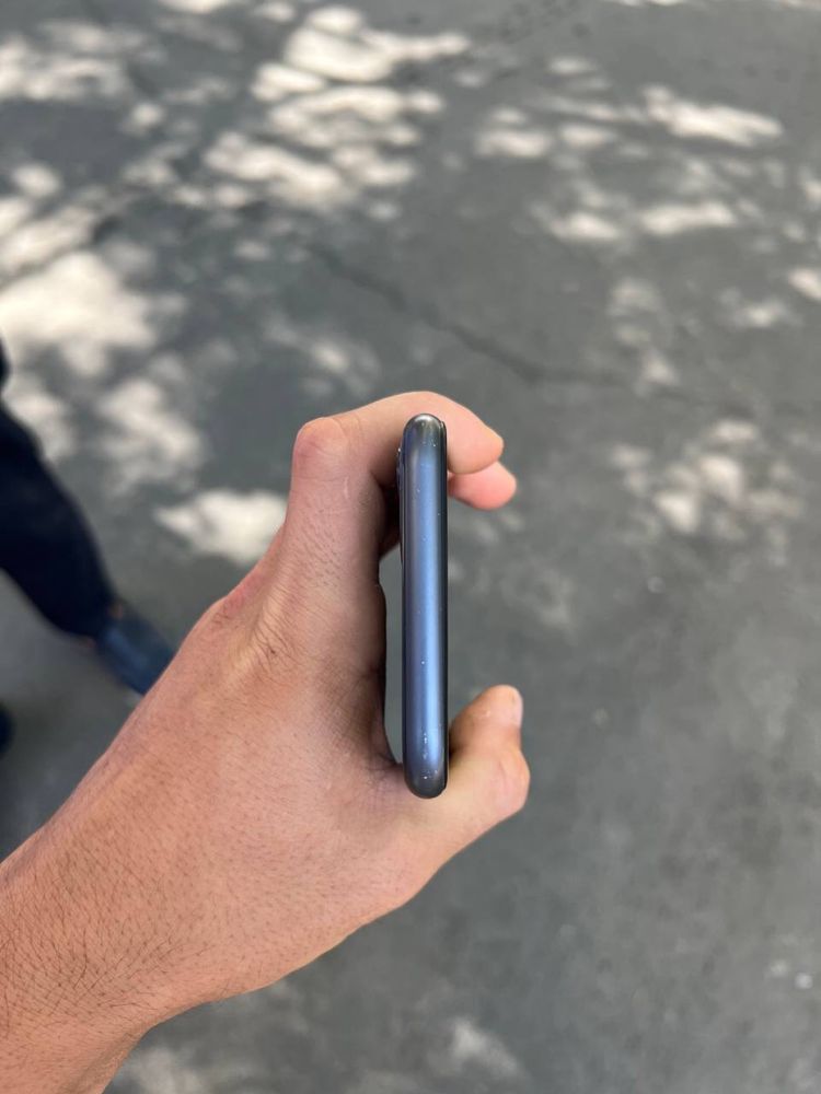 Iphone 11 xotira 64