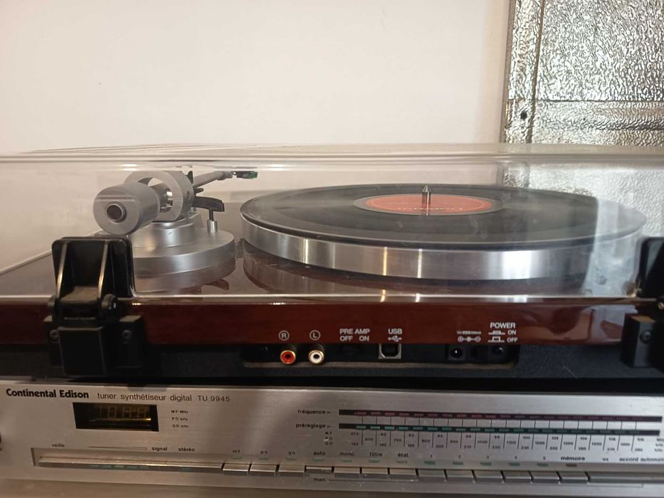 Грамофон Akai Pro BT500