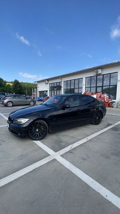 Bmw e90 320d.