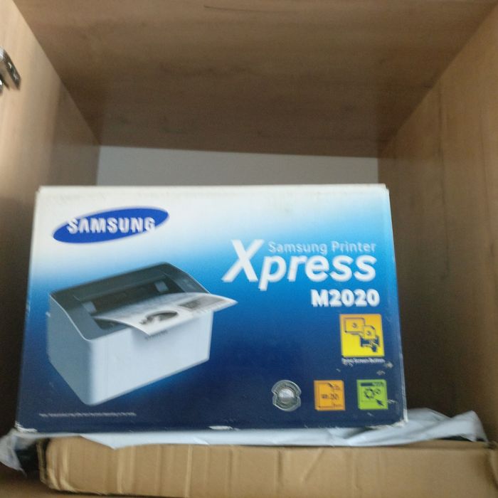 Принтер Samsung в упаковке