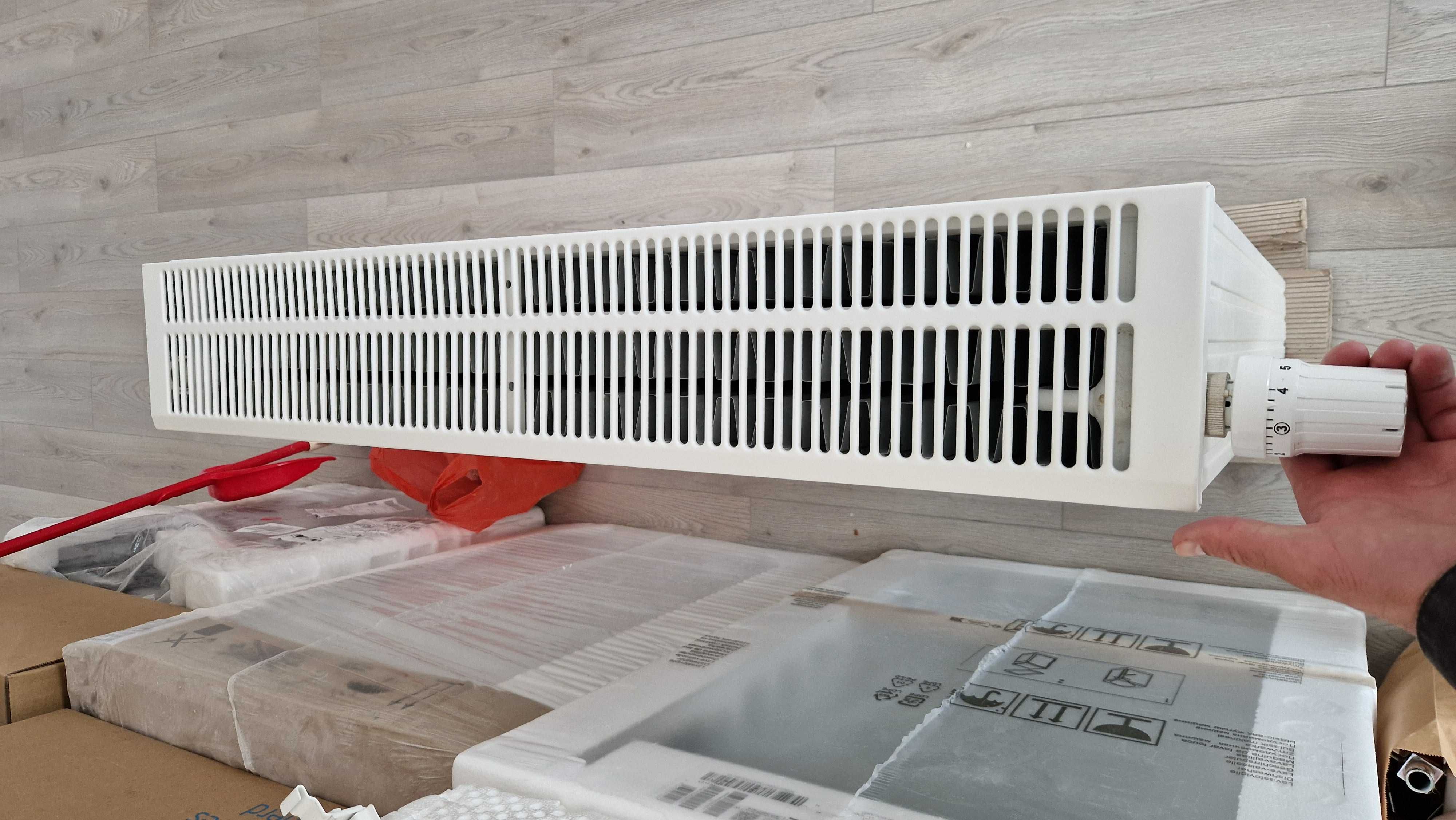 Calorifer otel Extra C33, 900 x 900 mm, accesorii incluse
