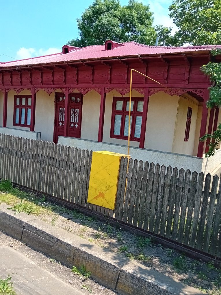 Casă + grădină 1068 mp.Amaru jud.Buzau.