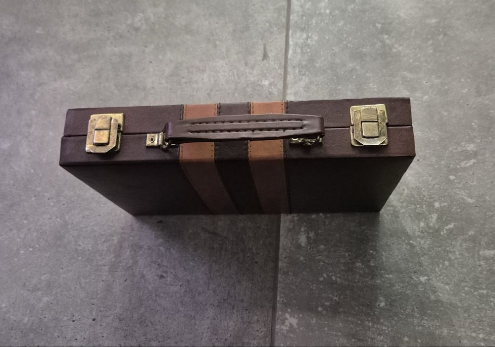 Кожена табла за игра