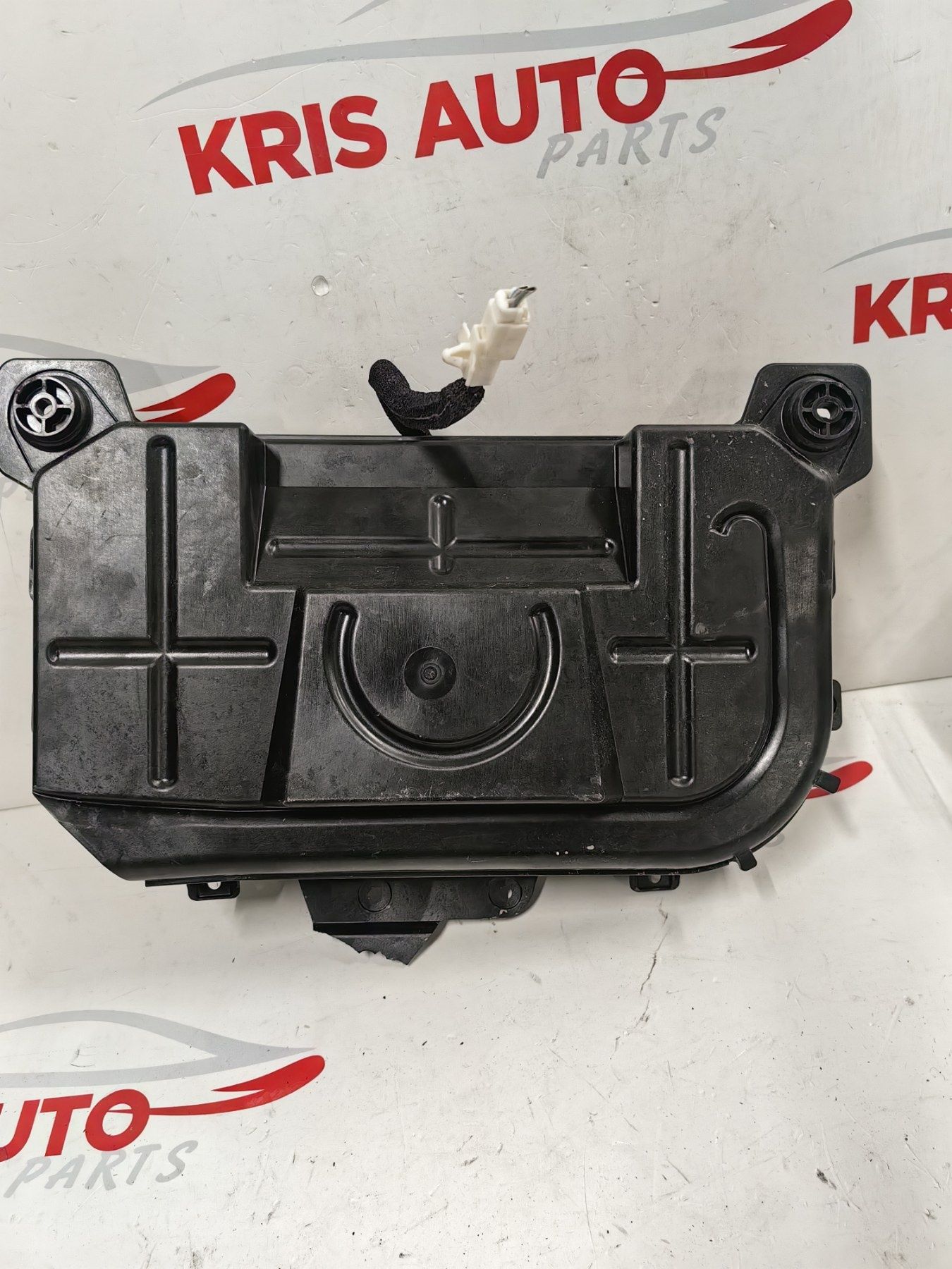 Комплект усилвател и субуфер BOSE за Mazda 3/ Мазда 3 2009г