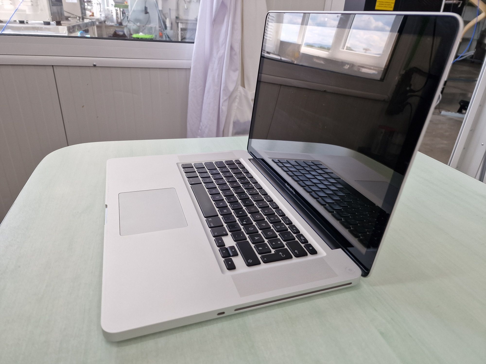 MacBook Pro 15"  2 Core