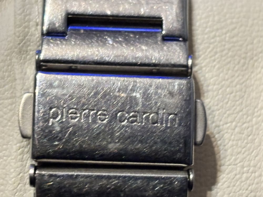 Часовник Pierre Cardin/използван/