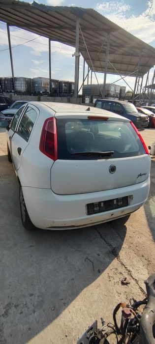 Dezmembrez Fiat Punto 1.4 benzina