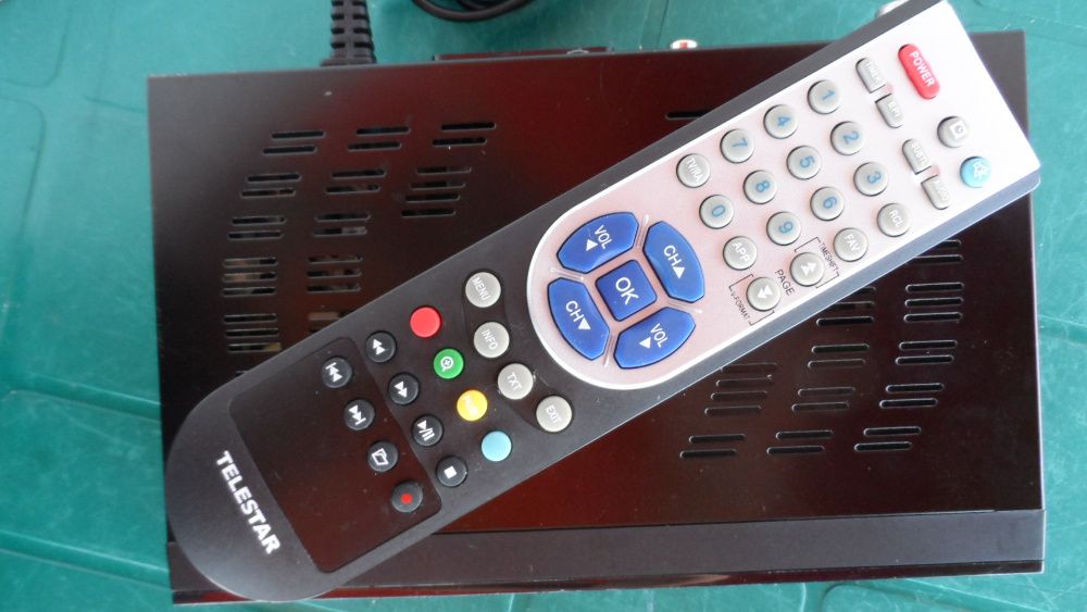 receptor decodor TV digital cablu DVB-C HD Telestar model TD 2500C HD