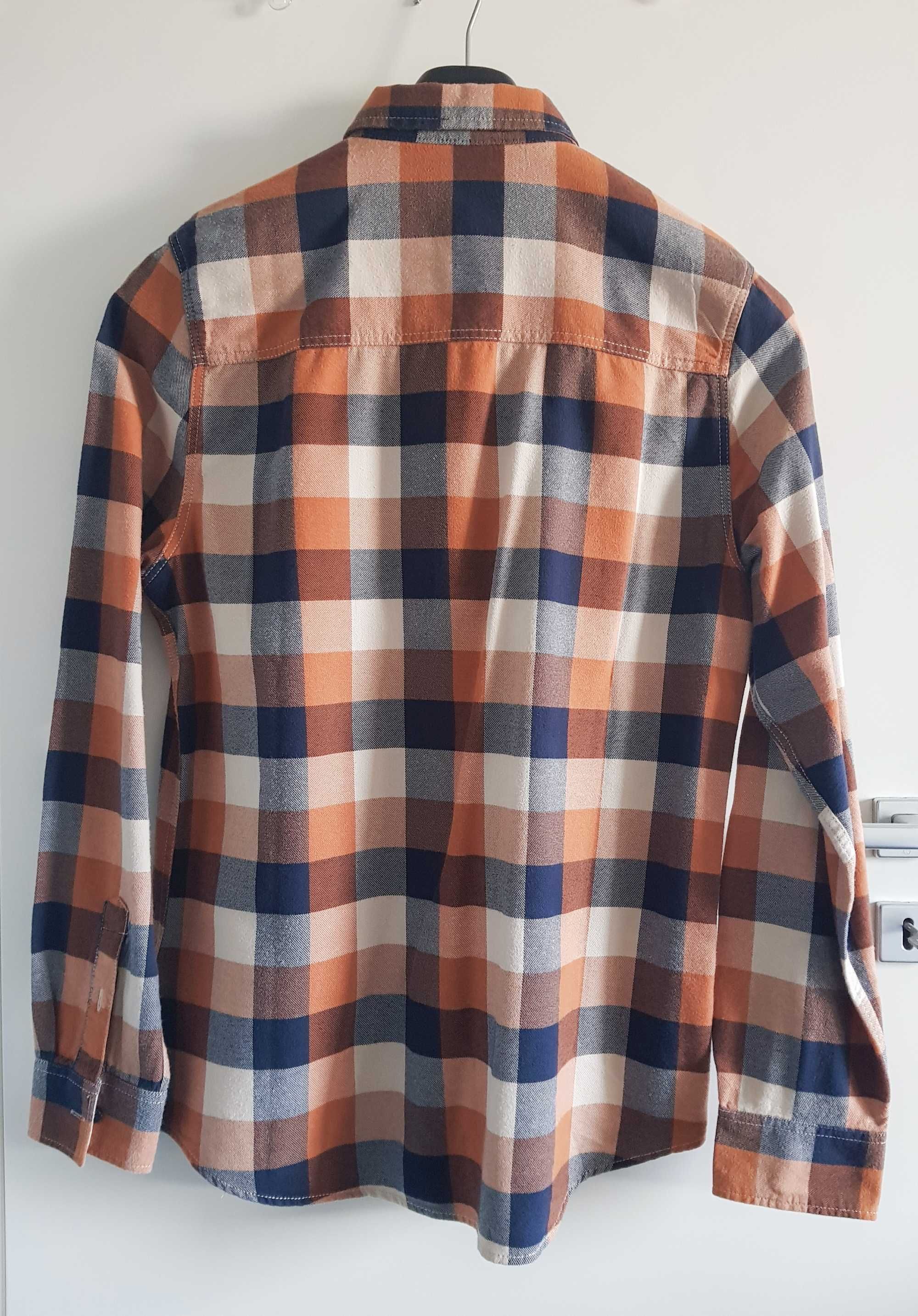 Прекрасна Риза H&M DIVIDED