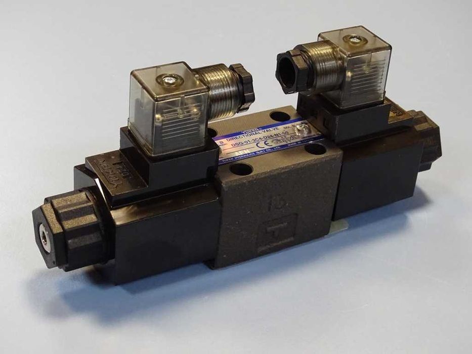 Хидравличен разпределител YUKEN DSG-01-3C4-D24-N1-50 directional valve
