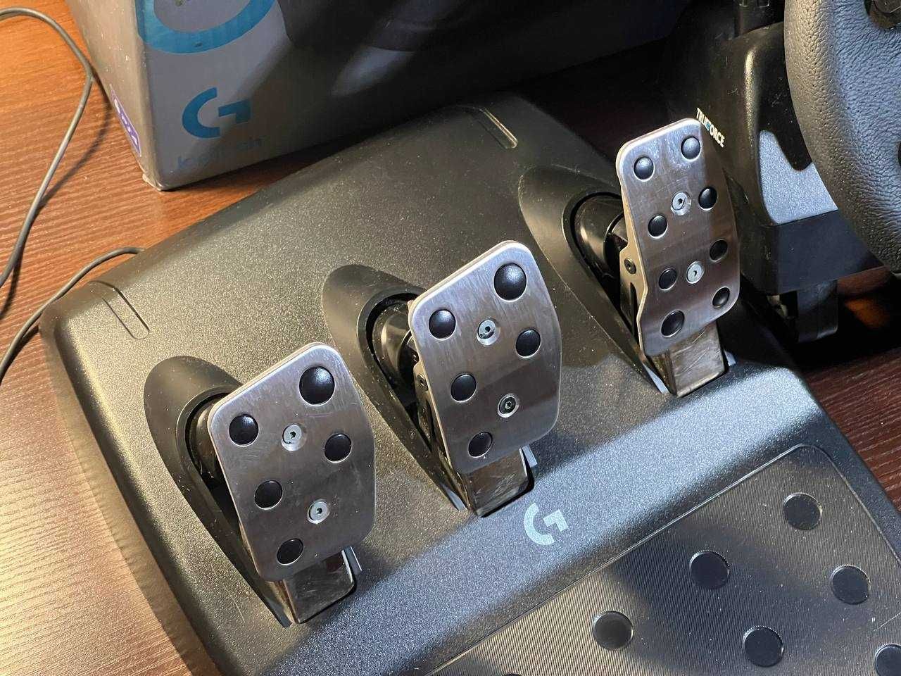 Logitech G923 + shifter + pedals. Автосимуляторы/тренировка вождения
