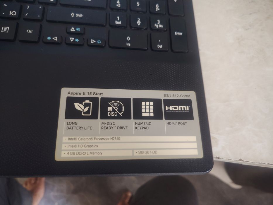 Noutbuk Acer aspire
