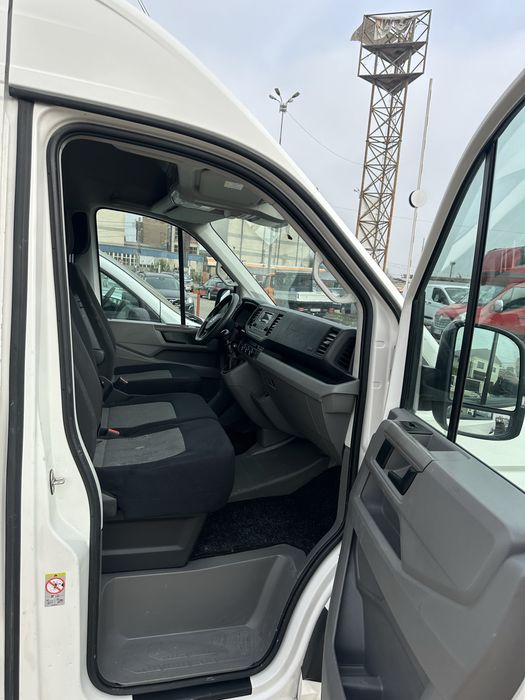 Vand Vw Crafter 2017,L3h3,2.0 tdi euro 6,218000 km reali,ac,pilot