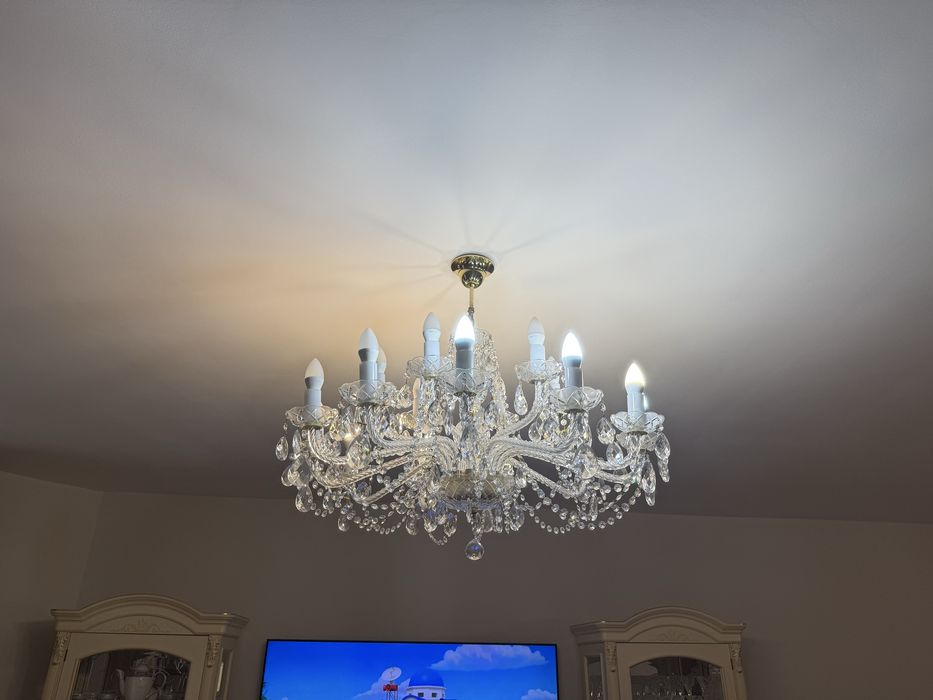 Продам 2 люстры из хрусталя Preciosa из магазина Прага