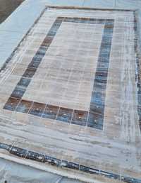 Новый ковер 2.5х3.5 м, шёлковый средней толщины.  Со склада в Алматы