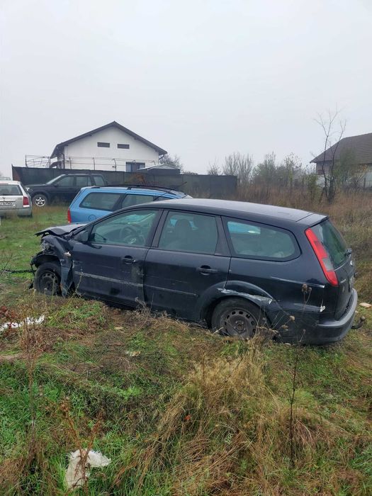 Ford focus 2 1.6 tdci 90 CP an 2005 pentru rabla sau dezmembrat.