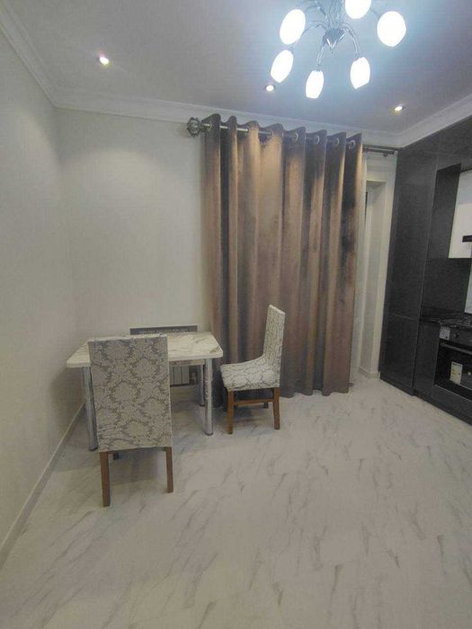 Продам квартиру на массиве Ялангач