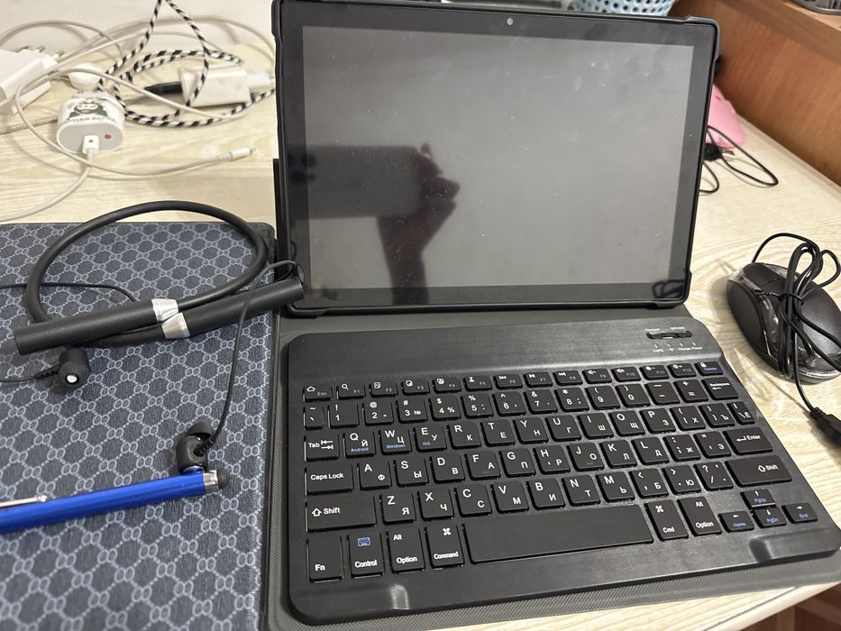 Продам планшет  новый