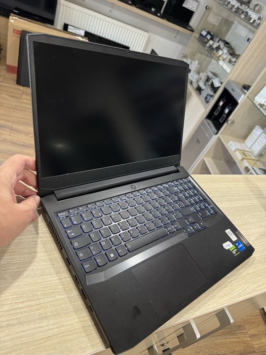 Laptop Gaming Lenovo IdeaPad 3 15IHU6 intel i5-11300H Nvidia RTX 2050