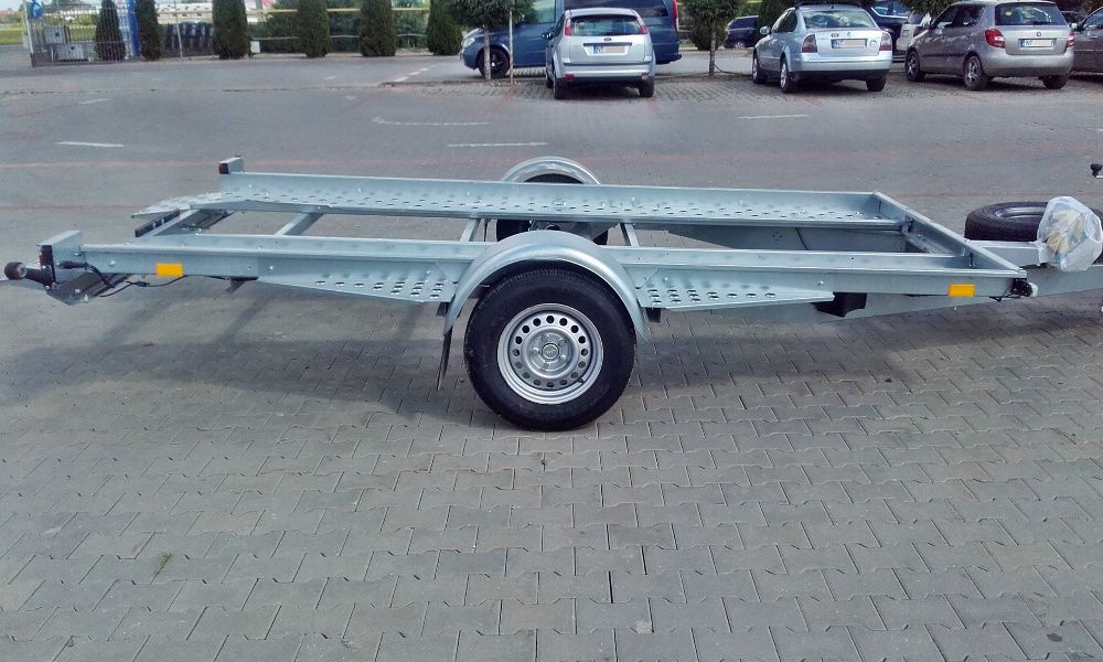 Inchiriez remorci / platforme auto.