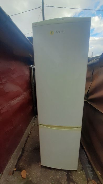 Combina frigorifica Artic capacitate mare