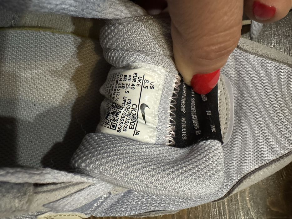 Дамски маратонки Nike 40