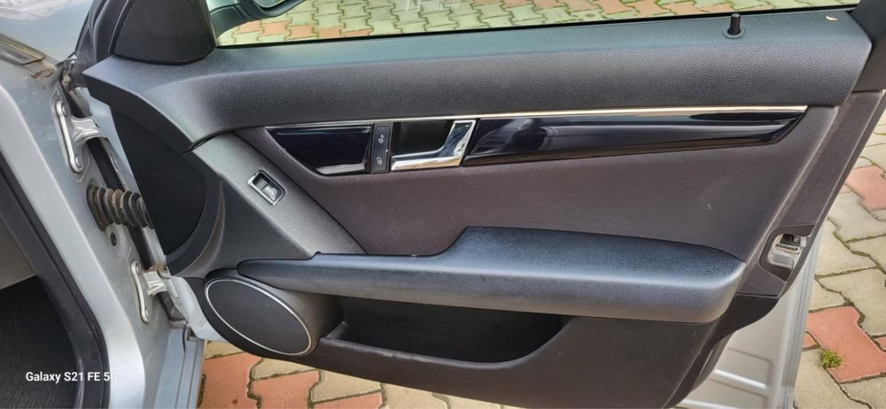 mercedez benz C220 an 2008.