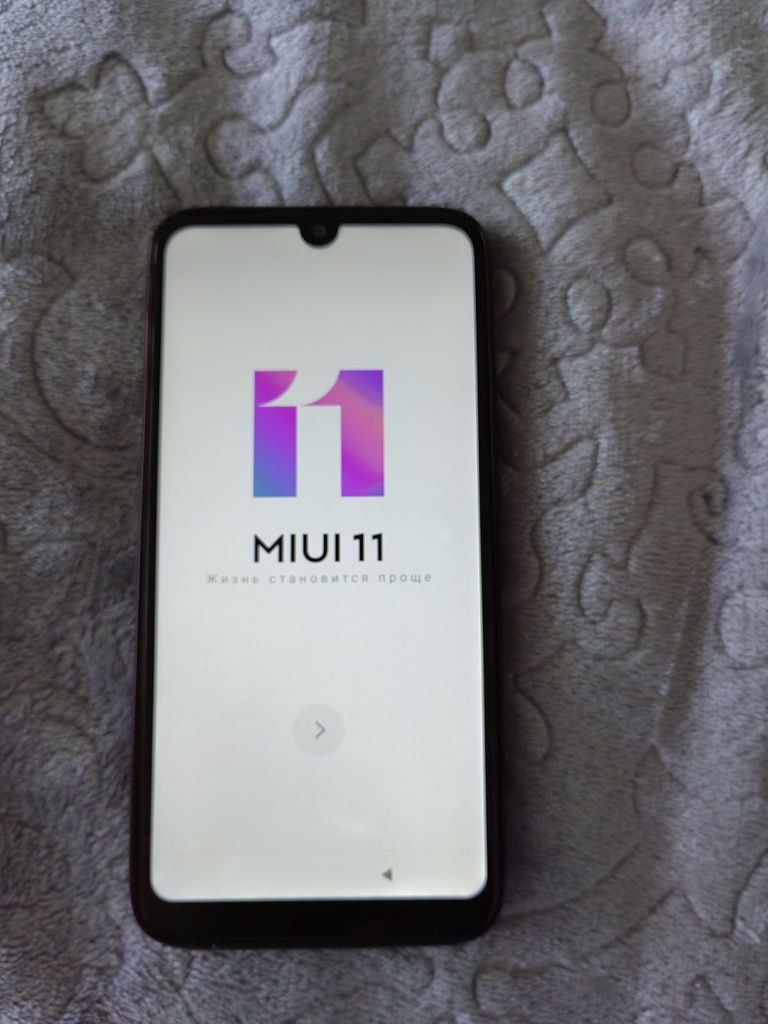 Телефон Redmy Xiaomi M1810F6LG