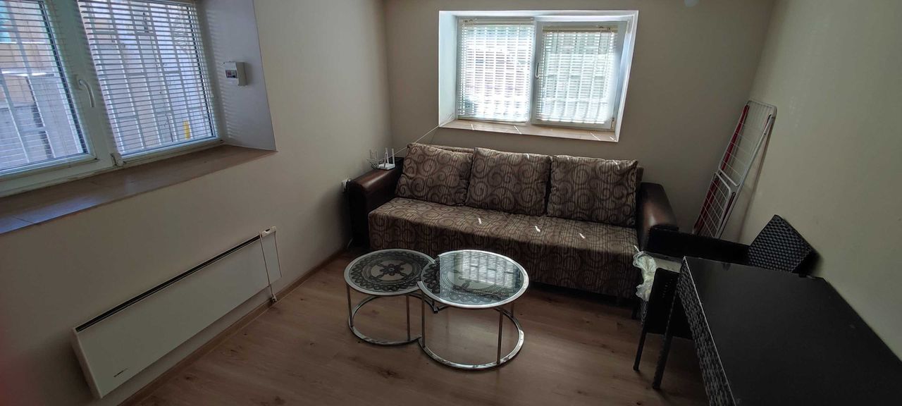 Дава се под наем Етаж от къща в Варна, Автогара - 58 кв.м за 459 € - Снимка #8