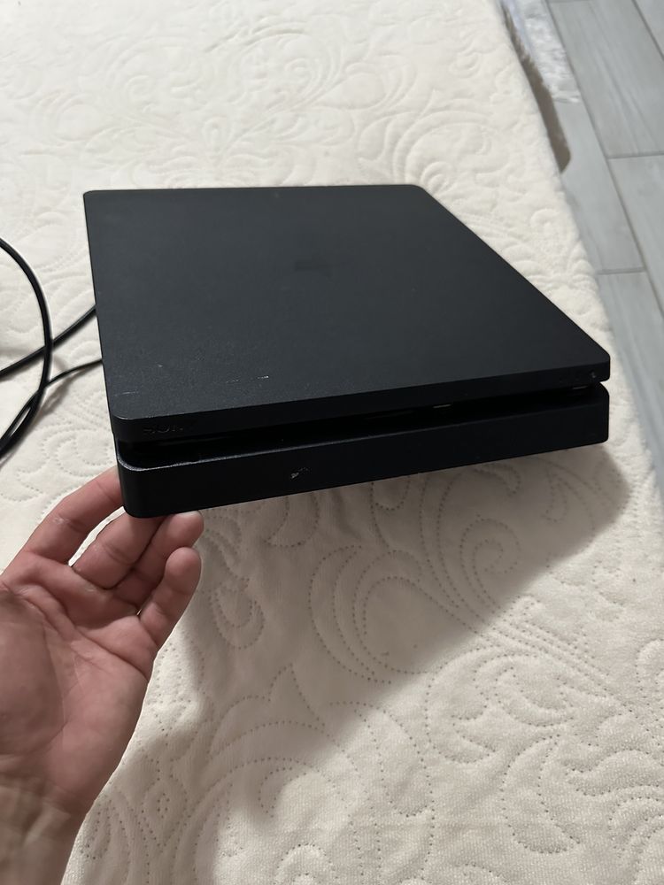 Ps 4 slim 1tb de vanzare