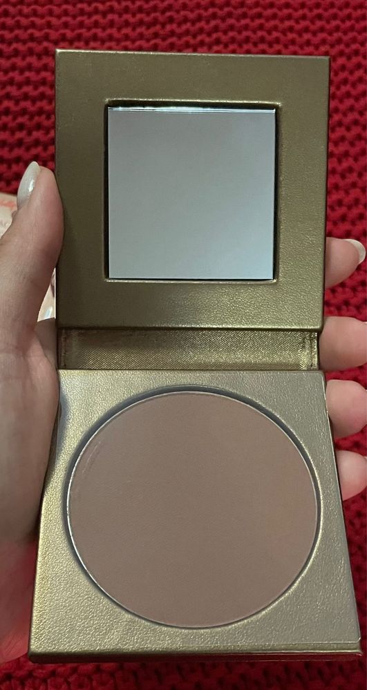 Highlighter chatlotte tilbury si bronzer tarte noi