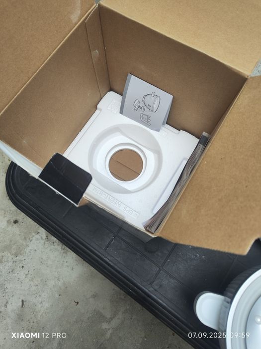 Vând accesoriu ptr.facut înghețată ptr.aparat KitckenAid