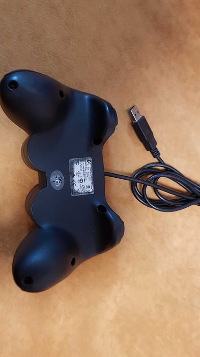 Gamepad Logitech Dual Action