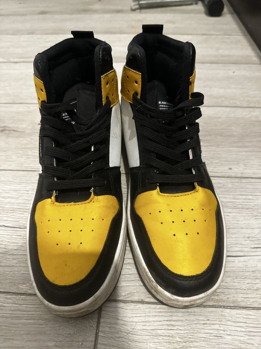 Adidași New Yorker Black Squad, mărimea 42, galben-negru