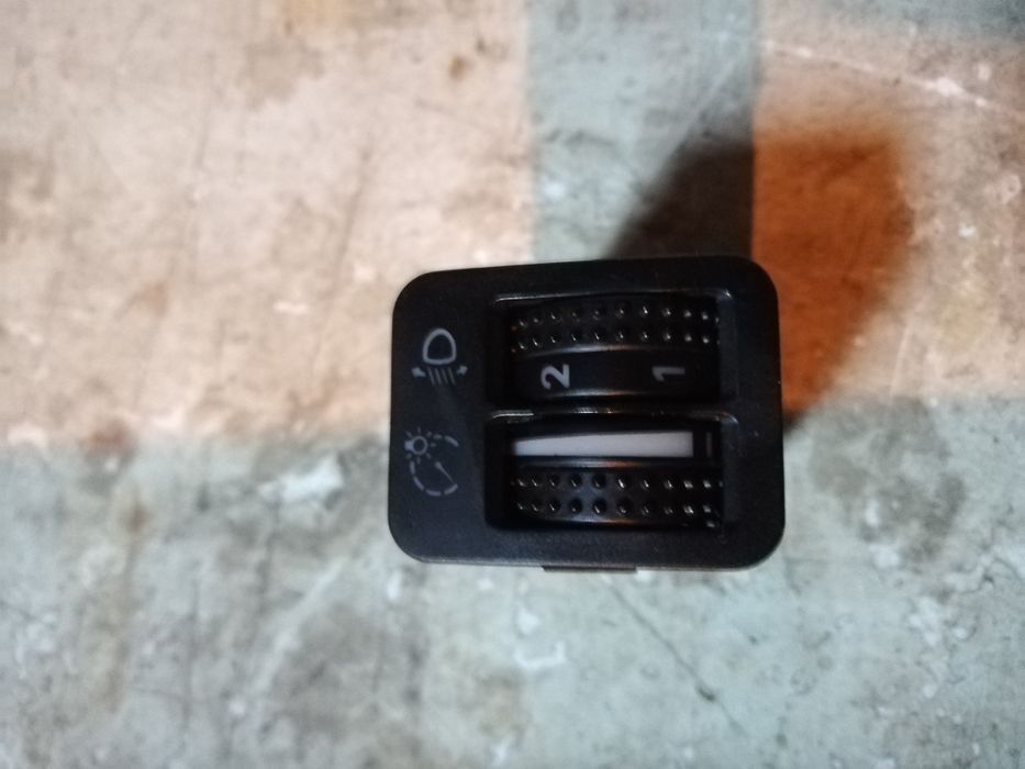 Buton reglare lumini golf4