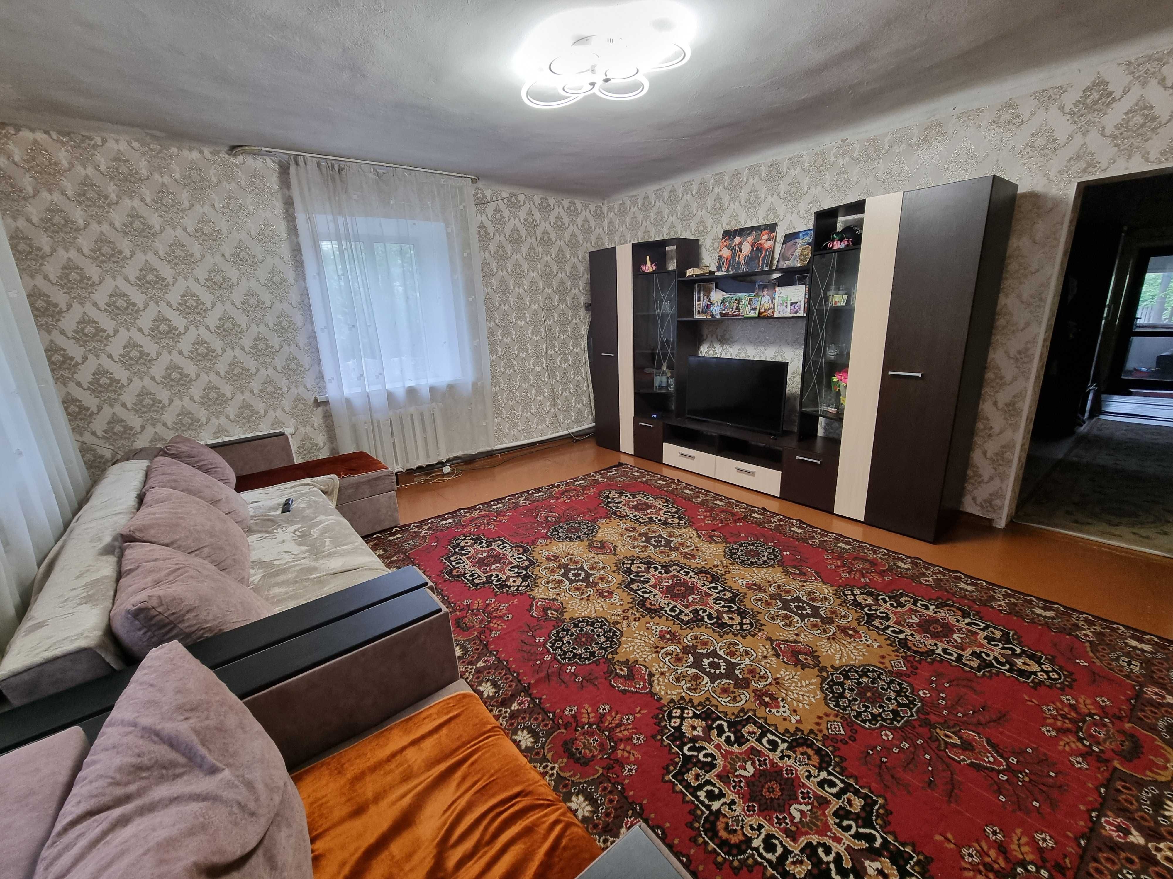 $ Продаётся 4 комнатный дом в районе ЖБИ, ул. Ильича, д.95.