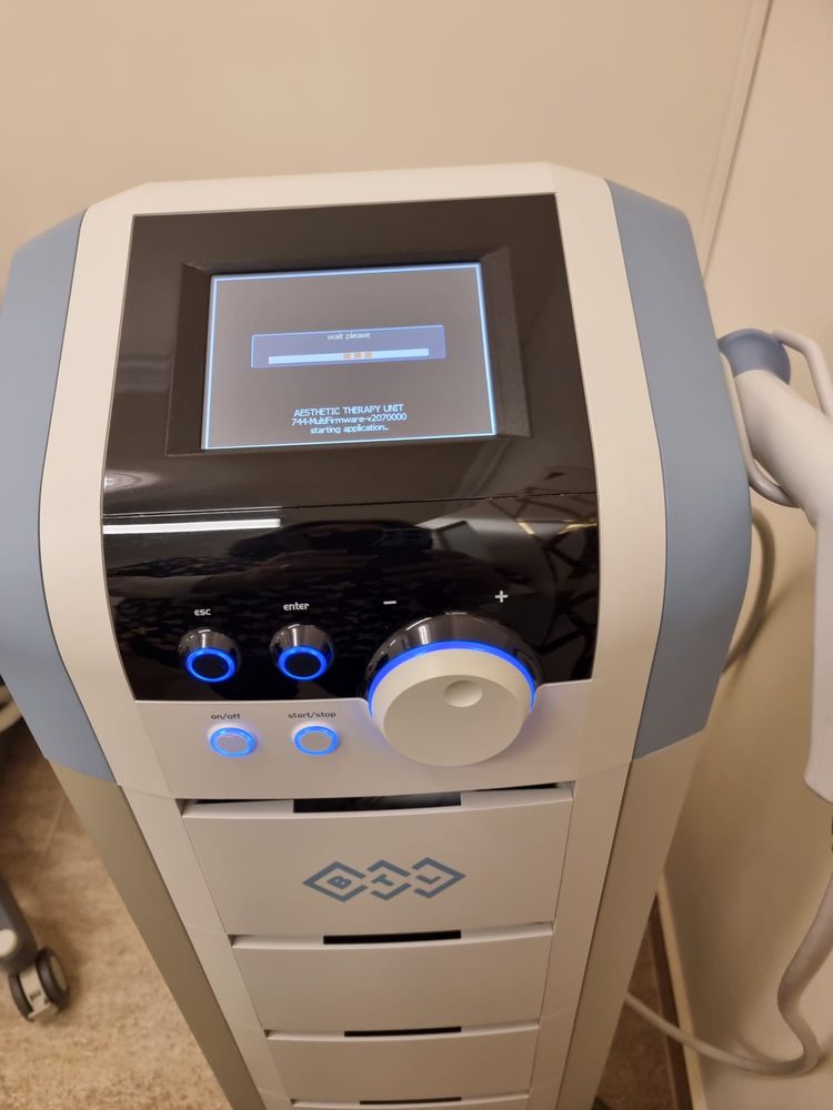 Aparat BTL X-WAVE  remodelare corporala