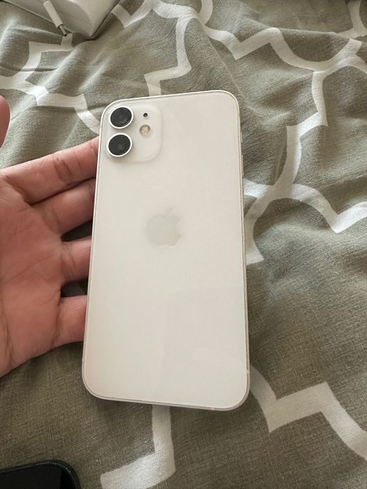 Продам iPhone 12 Mini айфон 12 мини