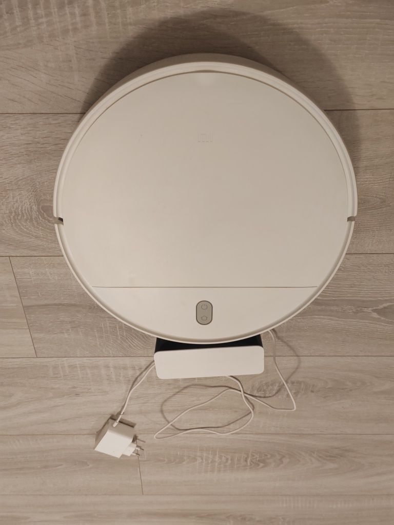 Aspirator Robot de aspirare Xiaomi Mi Robot Vacuum Mop Essential