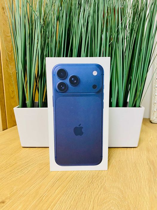 ЧИСТО НОВ !!! Apple iPhone 17 Pro Max, 256GB, 5G, Blue, Техномаркет